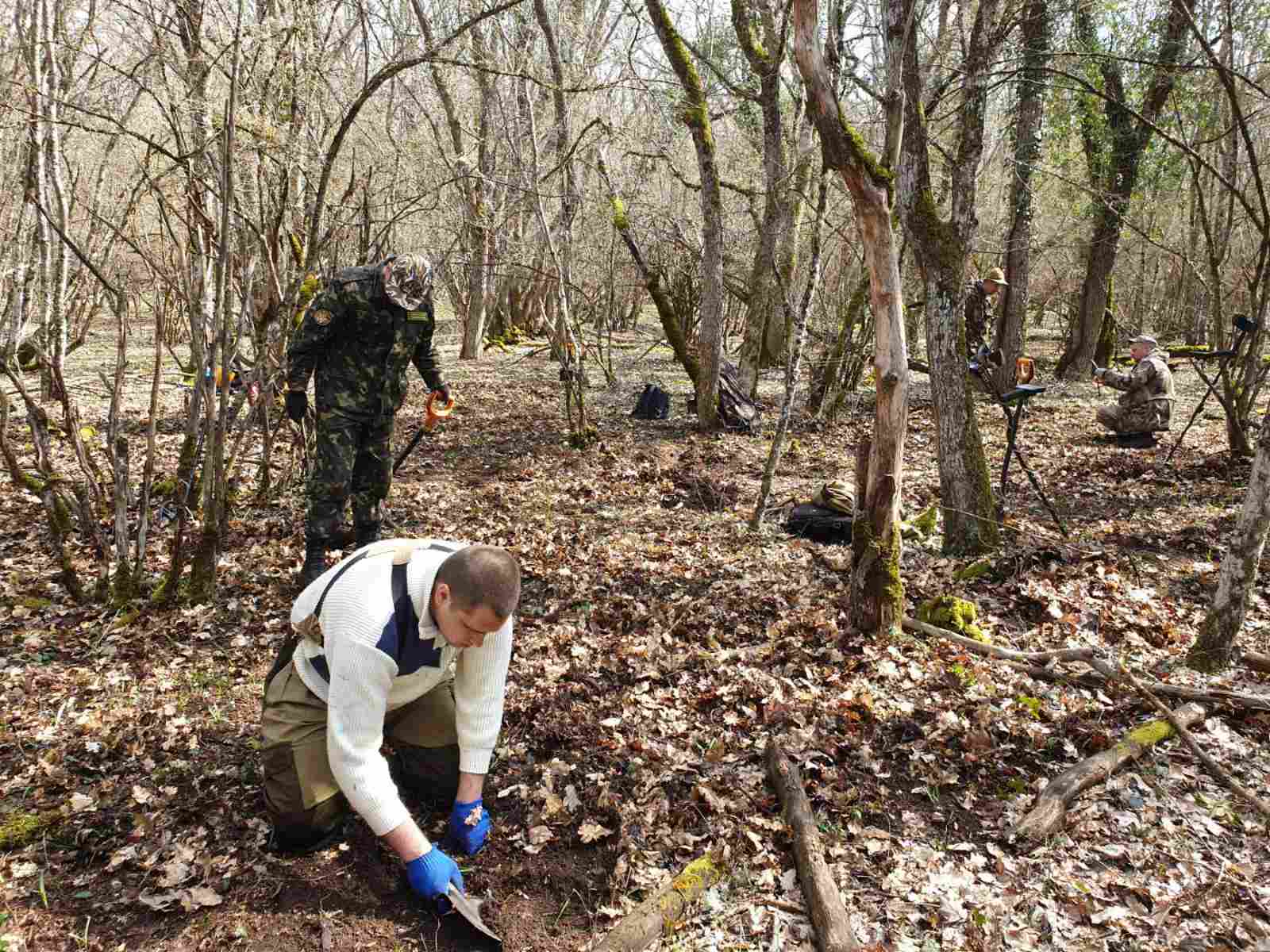 Крымский рубеж. Поисковый отряд Крымский рубеж. Поисковый отряд гранит. Отряд гранитная гора Выживший. Гранитная гора отряд реальная.